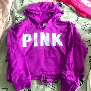 Brand new Victoria secret pink hoodie with a drawstring.